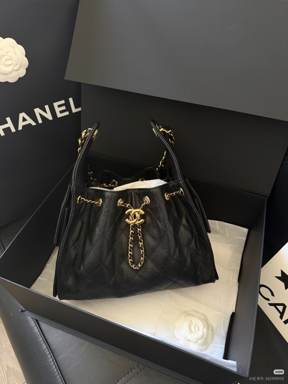 Classic CHANEL bag: A Stylish and Versatile Choice for Elegance
